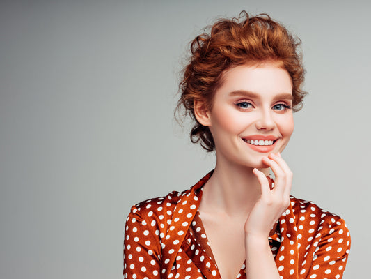 Woman wearing Fall makeup trends
